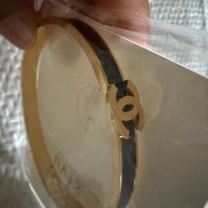 Chic Gold and Black Bracelet